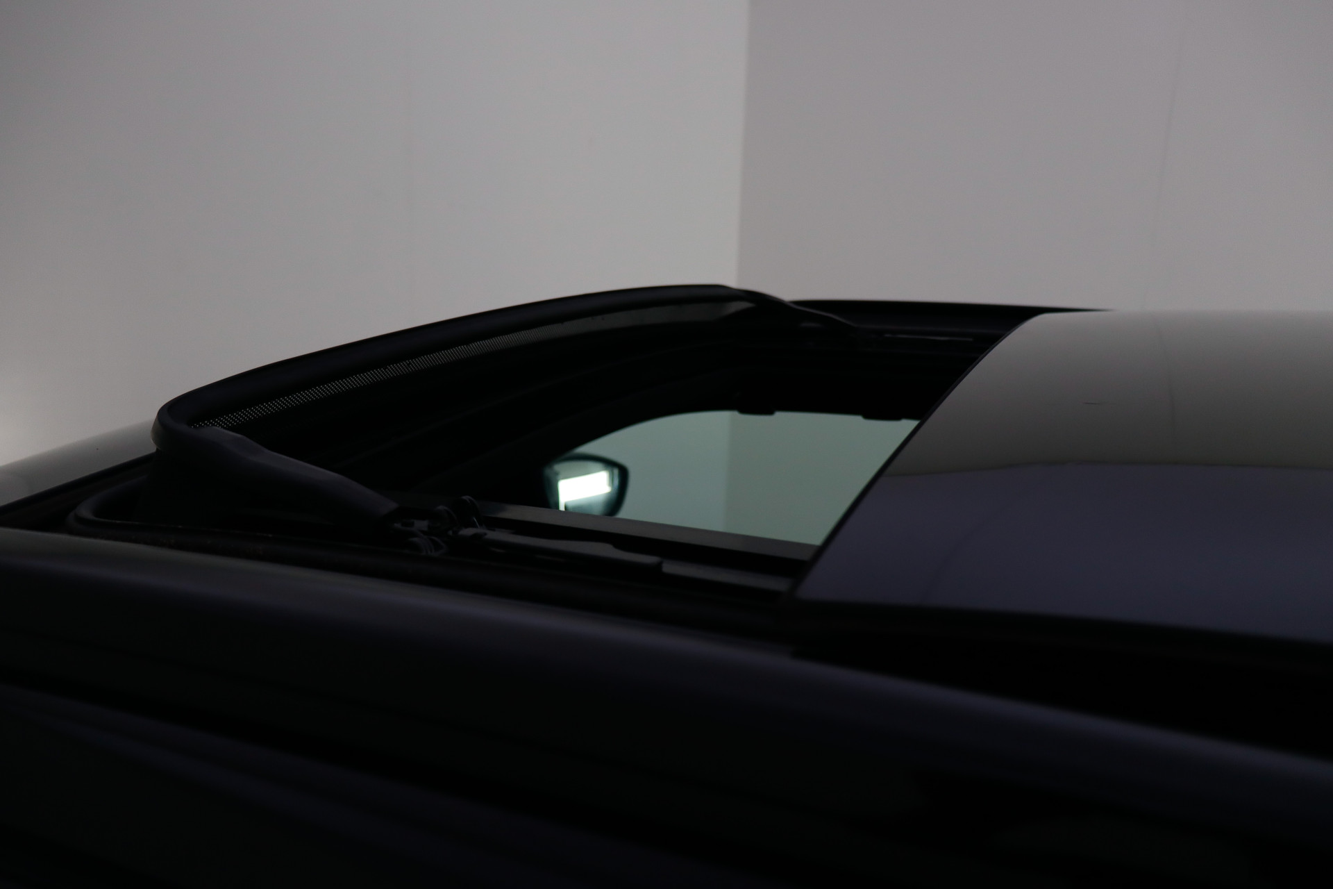 43940167-24.jpg