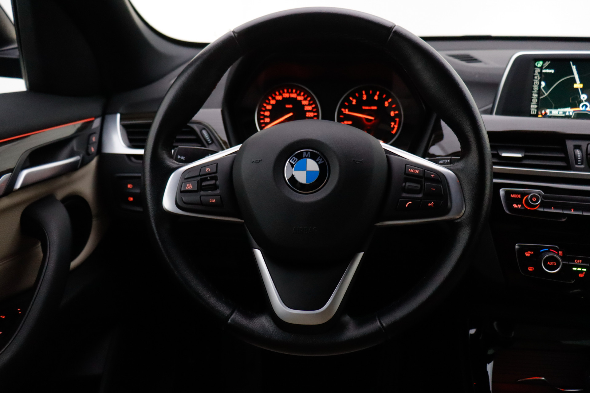 45272374-17.jpg