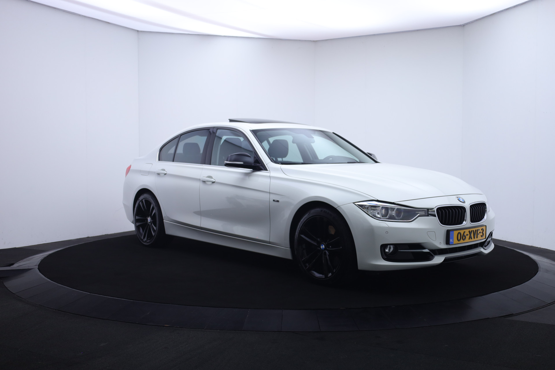 45865484-2.jpg