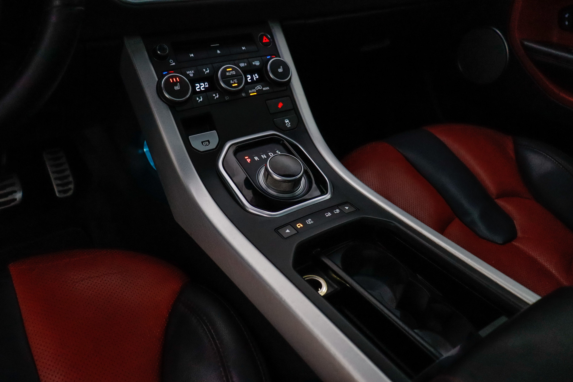 46737601-19.jpg