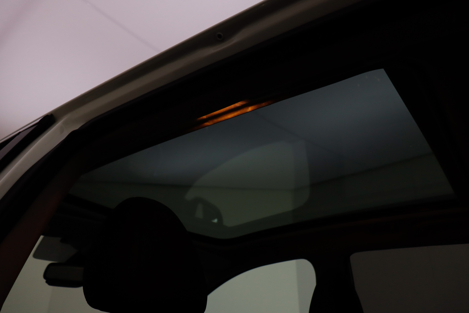 47017732-19.jpg