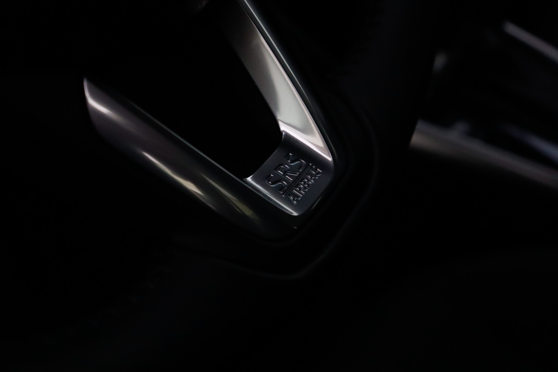 47046681-23.jpg