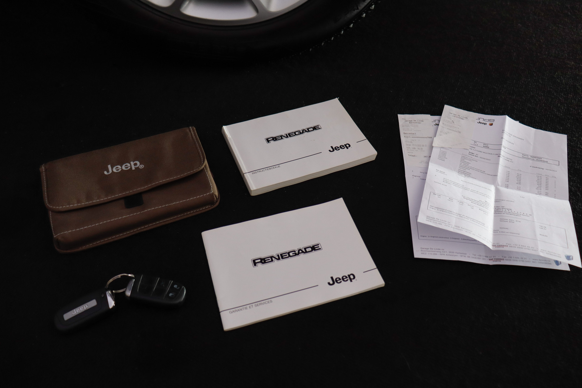 47055430-23.jpg