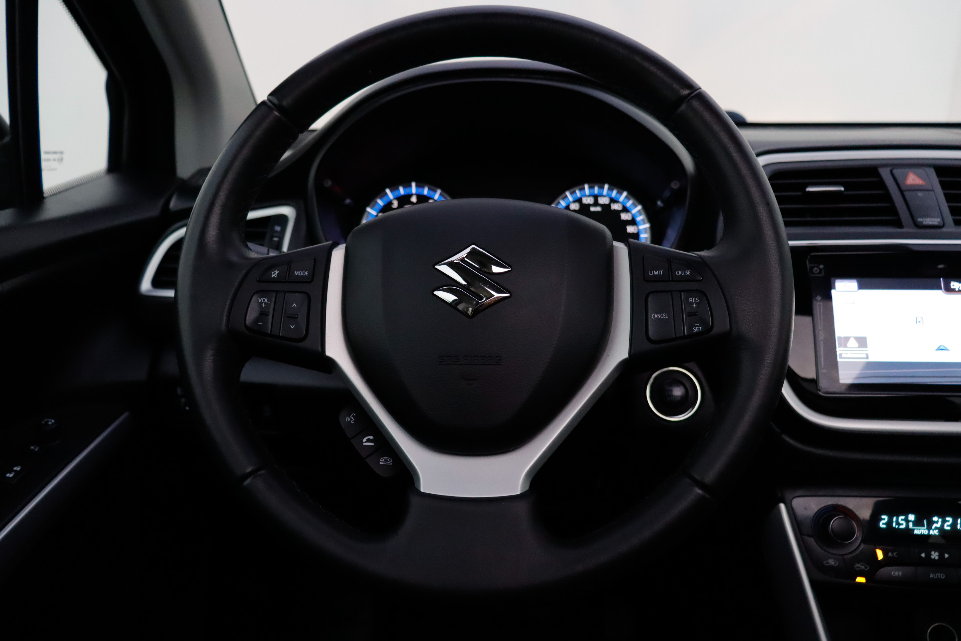 47121546-16.jpg
