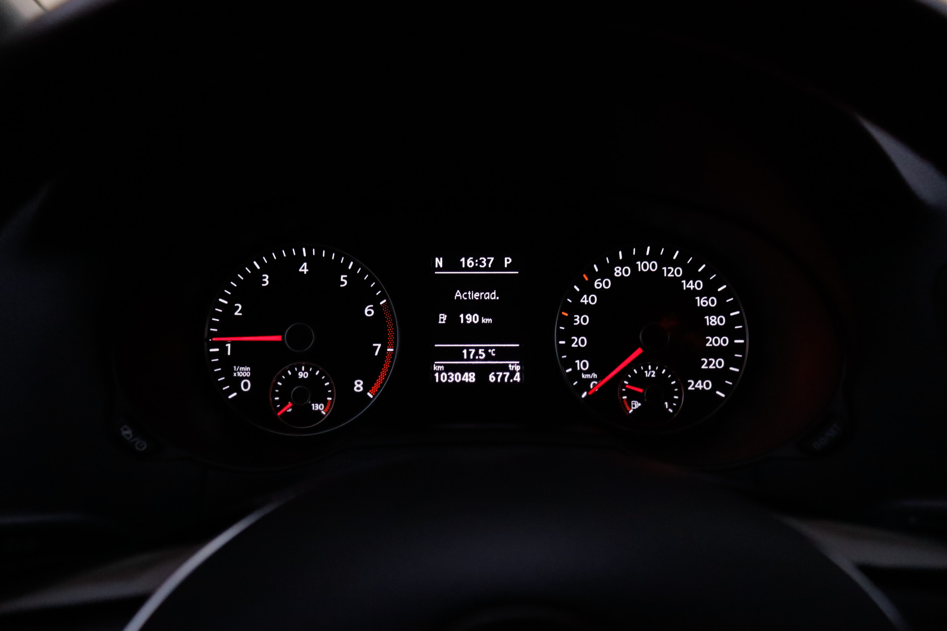 47459837-14.jpg
