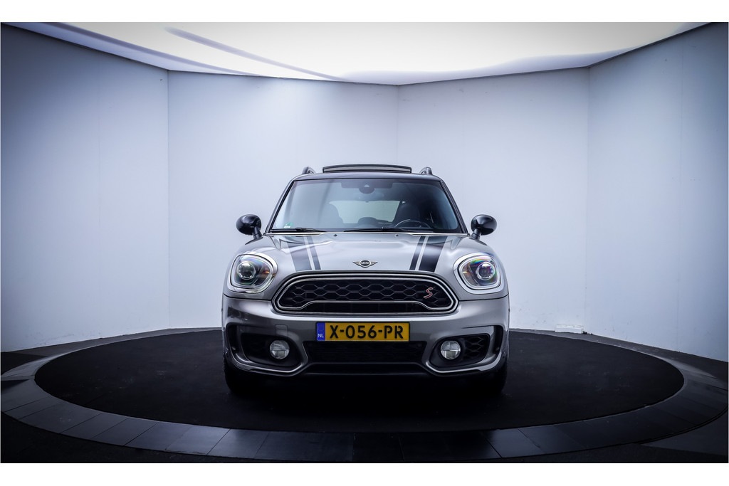 51262697-1.jpg