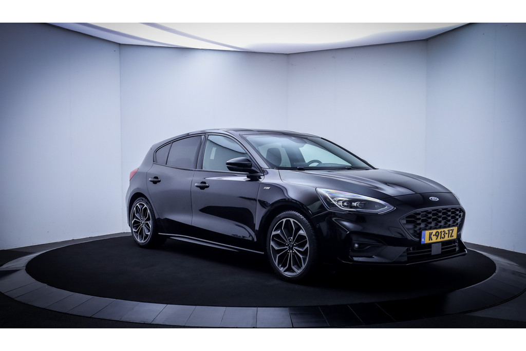52449027-2.jpg