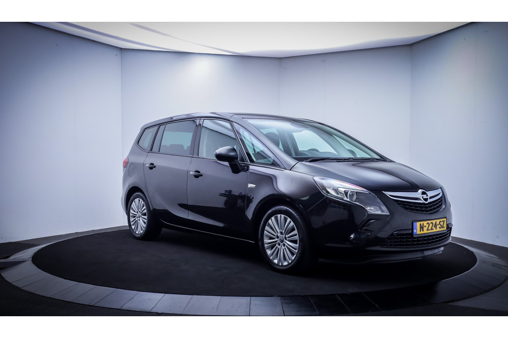 52926720-2.jpg
