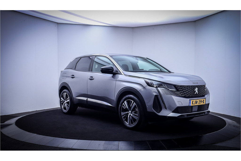 53404786-2.jpg