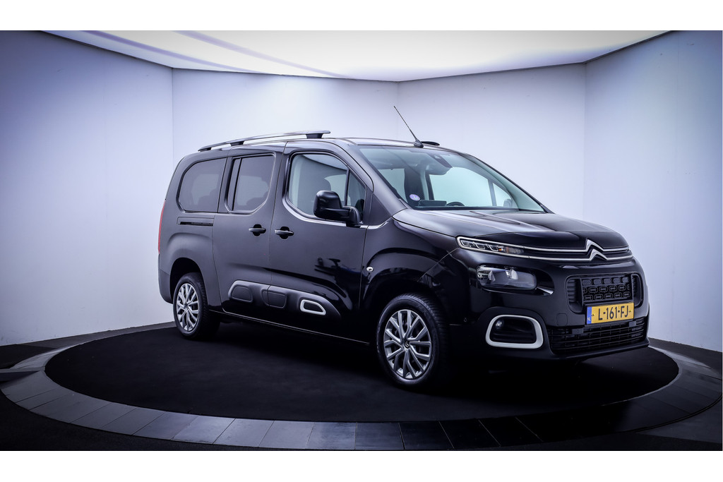 53960011-2.jpg