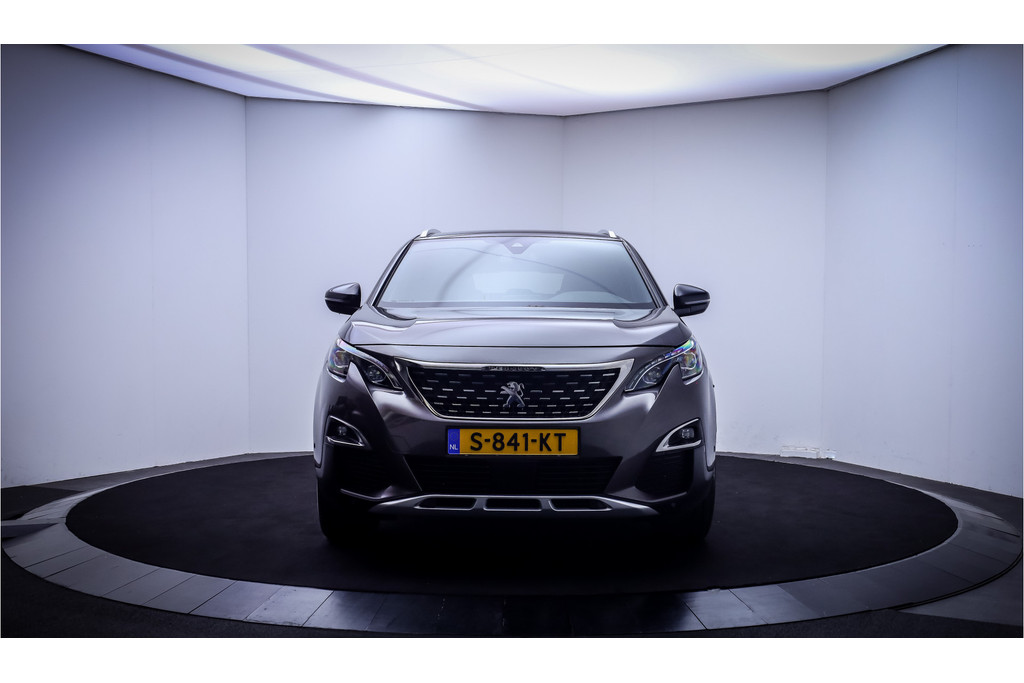 55495081-1.jpg