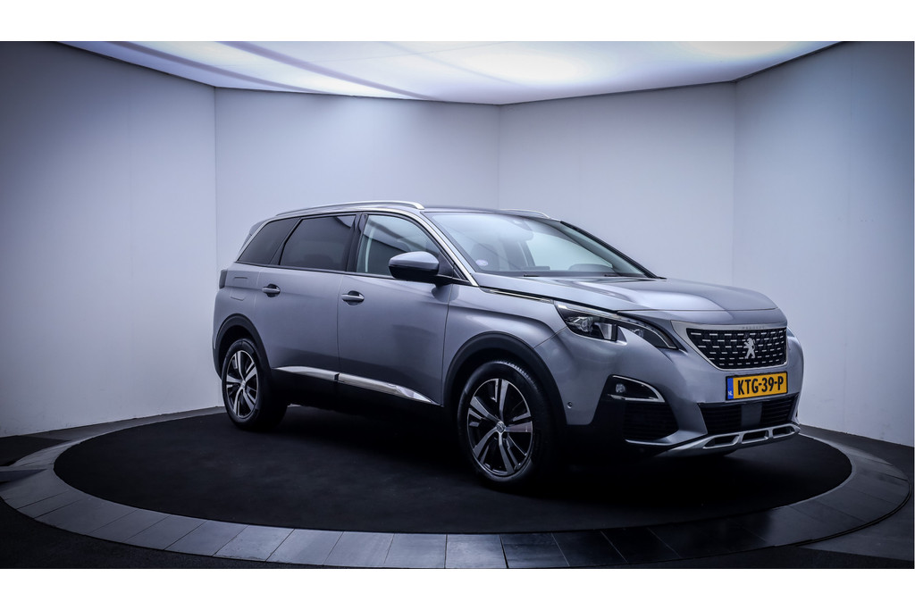 55622169-1.jpg
