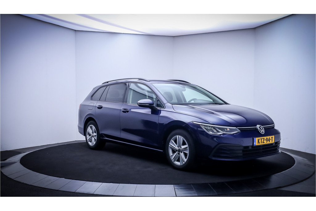 55806837-2.jpg