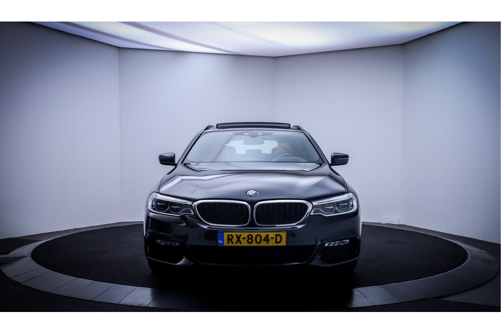 56083992-1.jpg