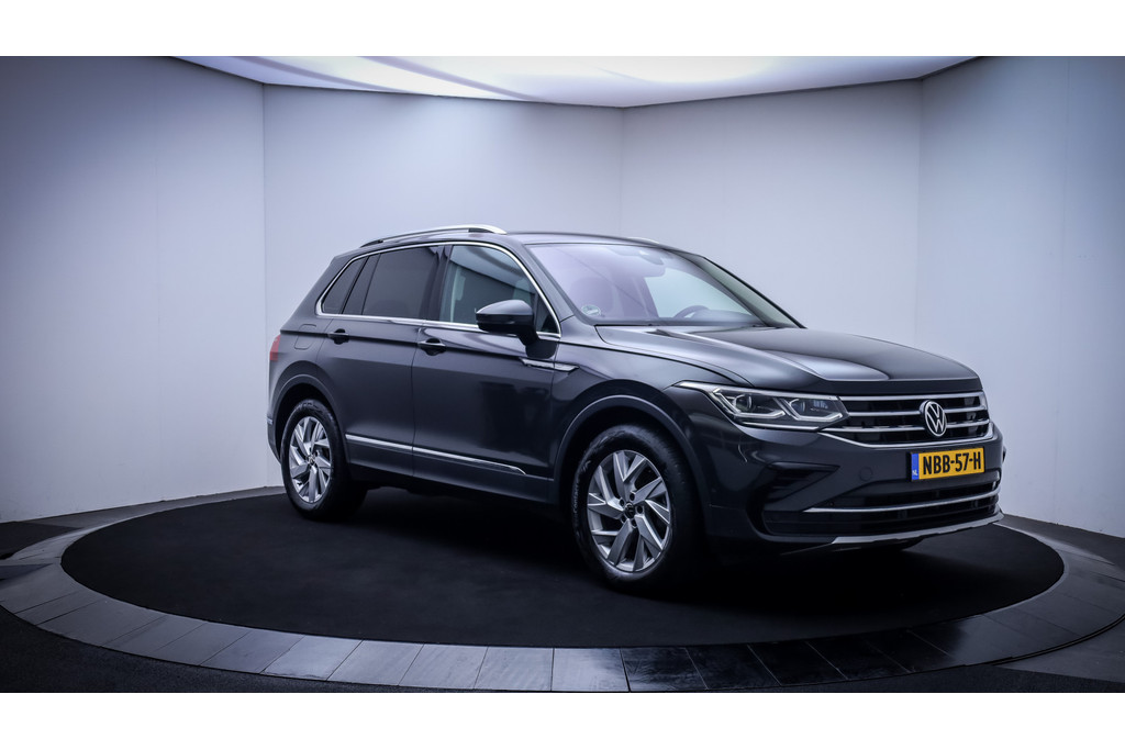 56754086-2.jpg