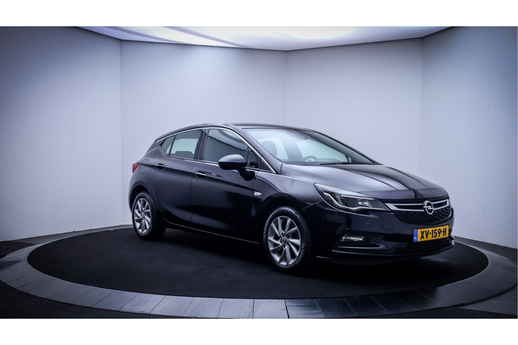 56804326-2.jpg