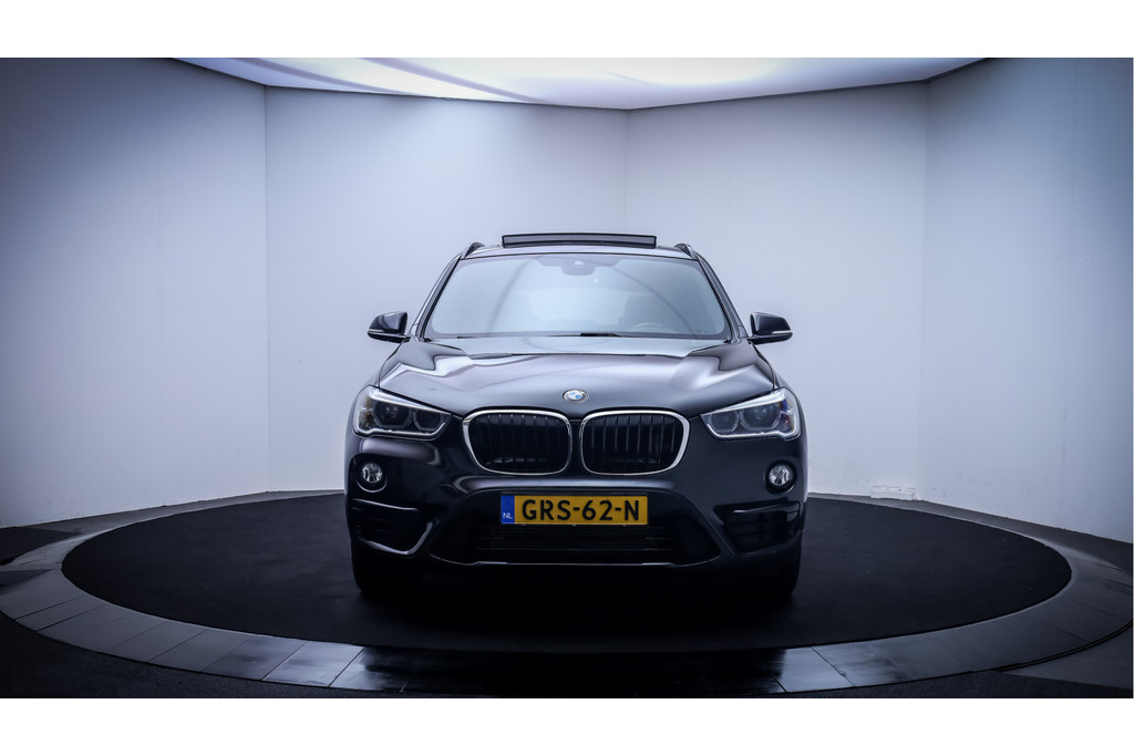 57089761-1.jpg